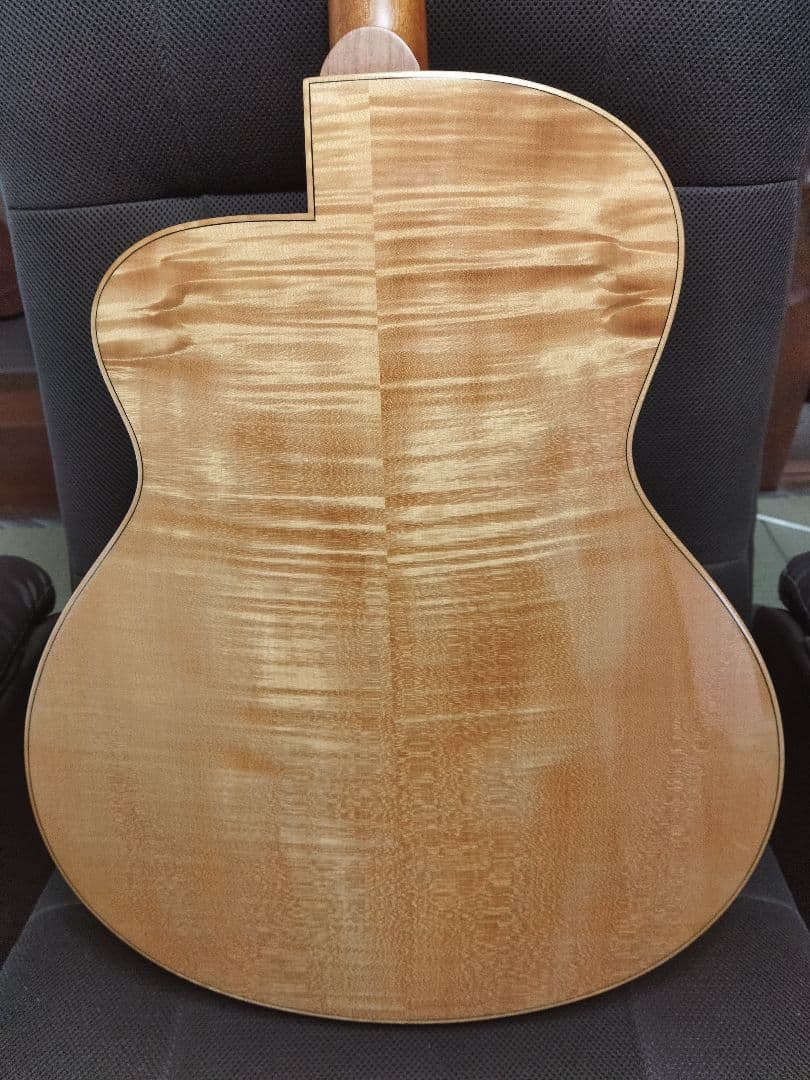 Badenベーデン メープル Taylor元副社長のブランド