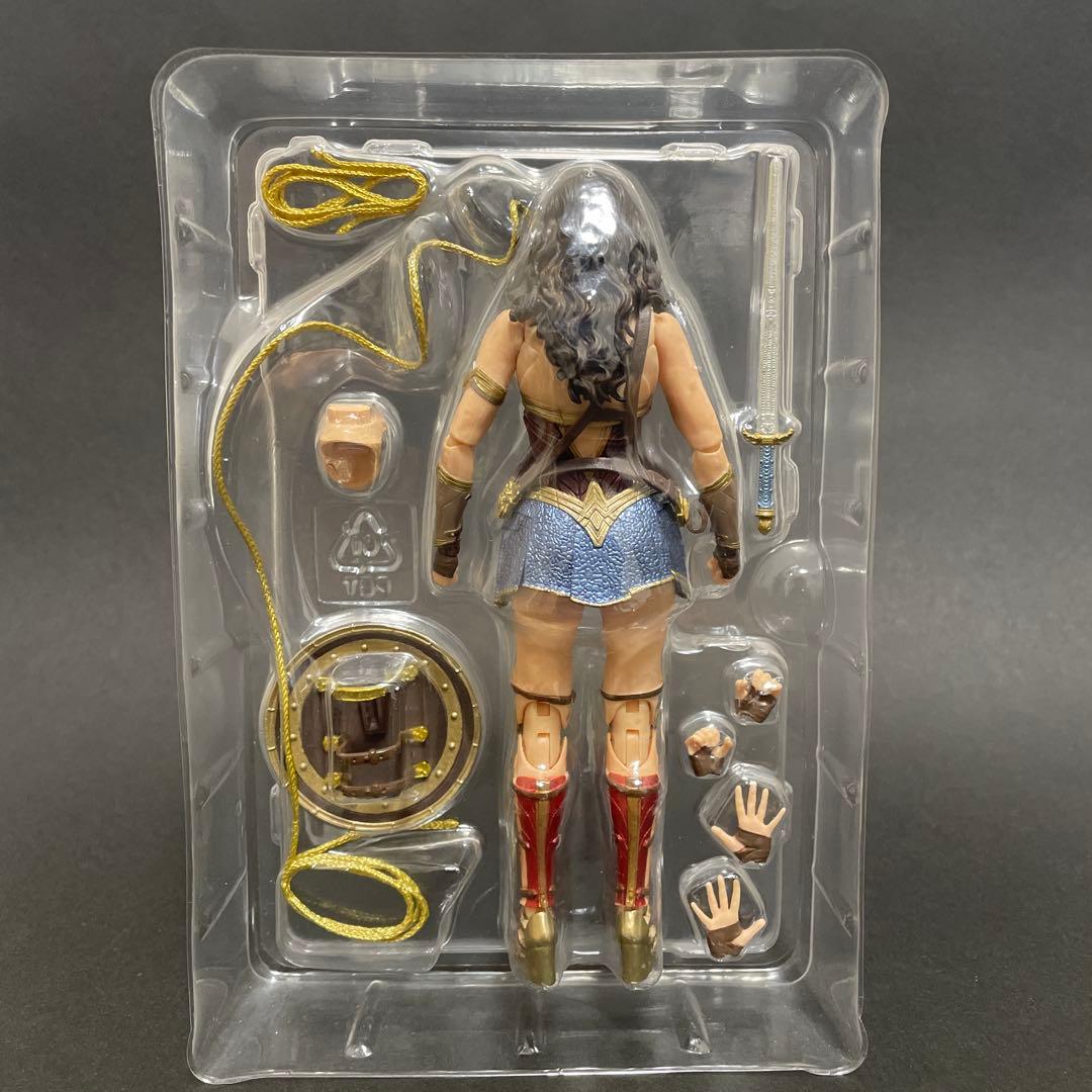 ワンダーウーマン ジャスティスリーグ S.H.Figuarts