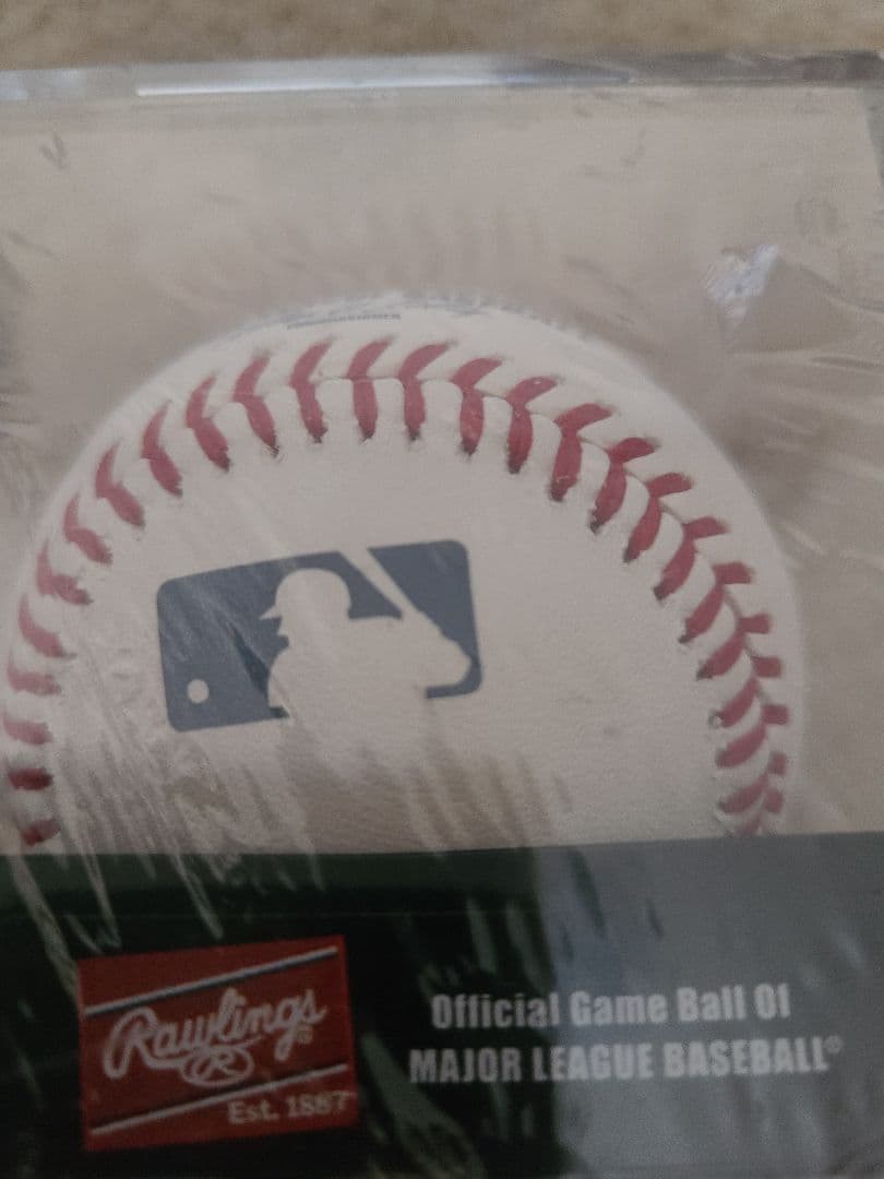 【新品未使用品】MLBメジャーリーグオフィシャルボール　野球　専用ケース付
