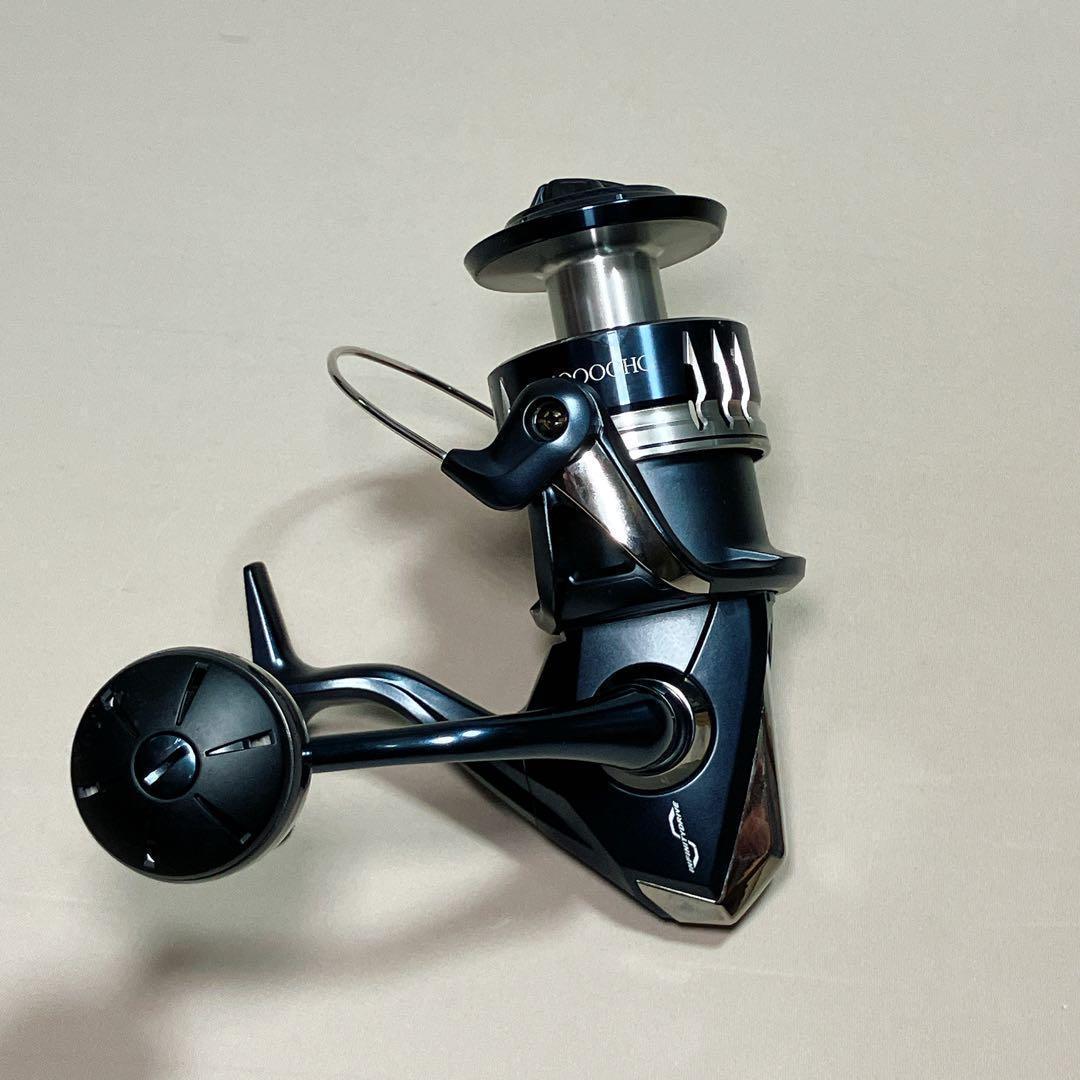 大型スピニングリール　SHIMANO20 STRADIC SW10000HG
