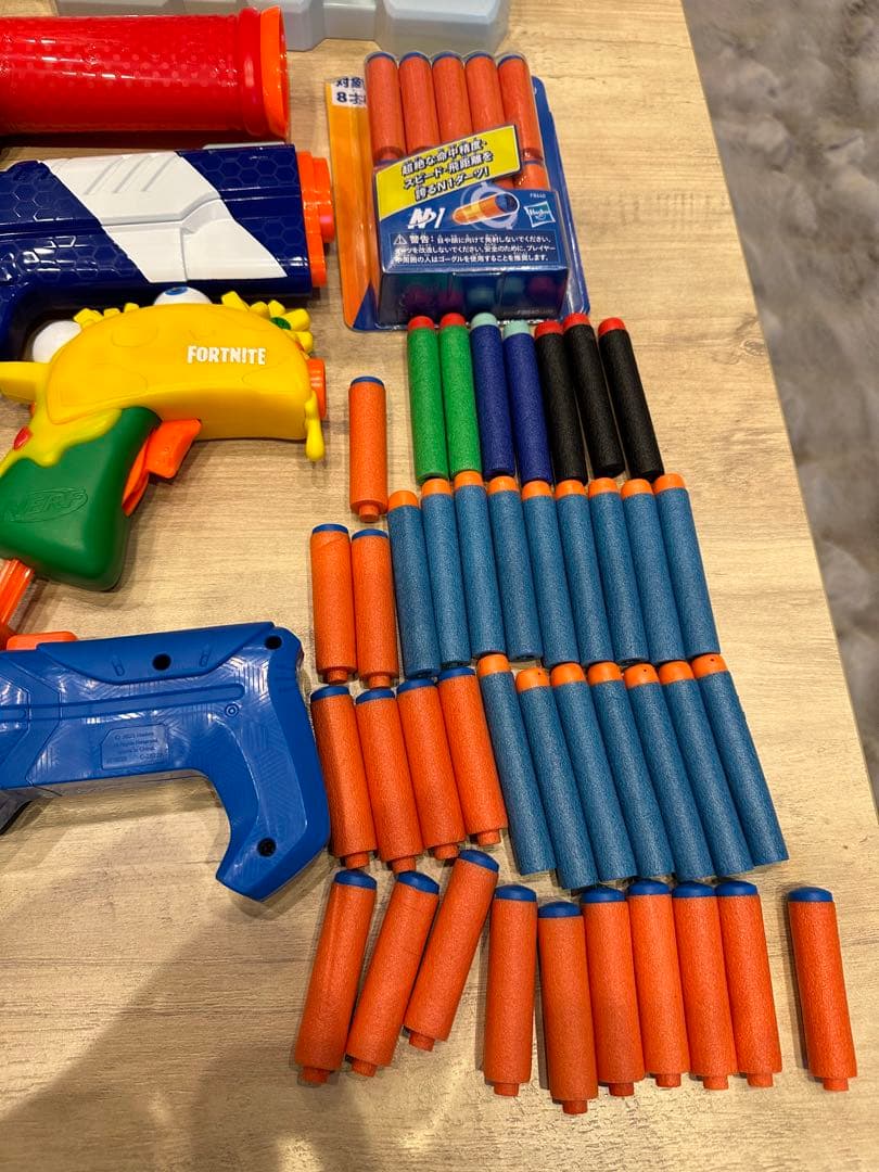 値引き中！NERF ナーフフォートナイトトイガンセット ダーツ付きターゲット付き