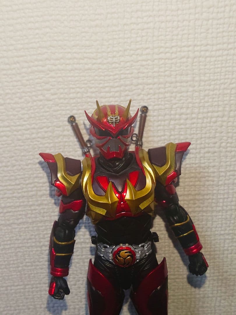 S.H.Figuarts　真骨彫　 仮面ライダー装甲響鬼　開封品