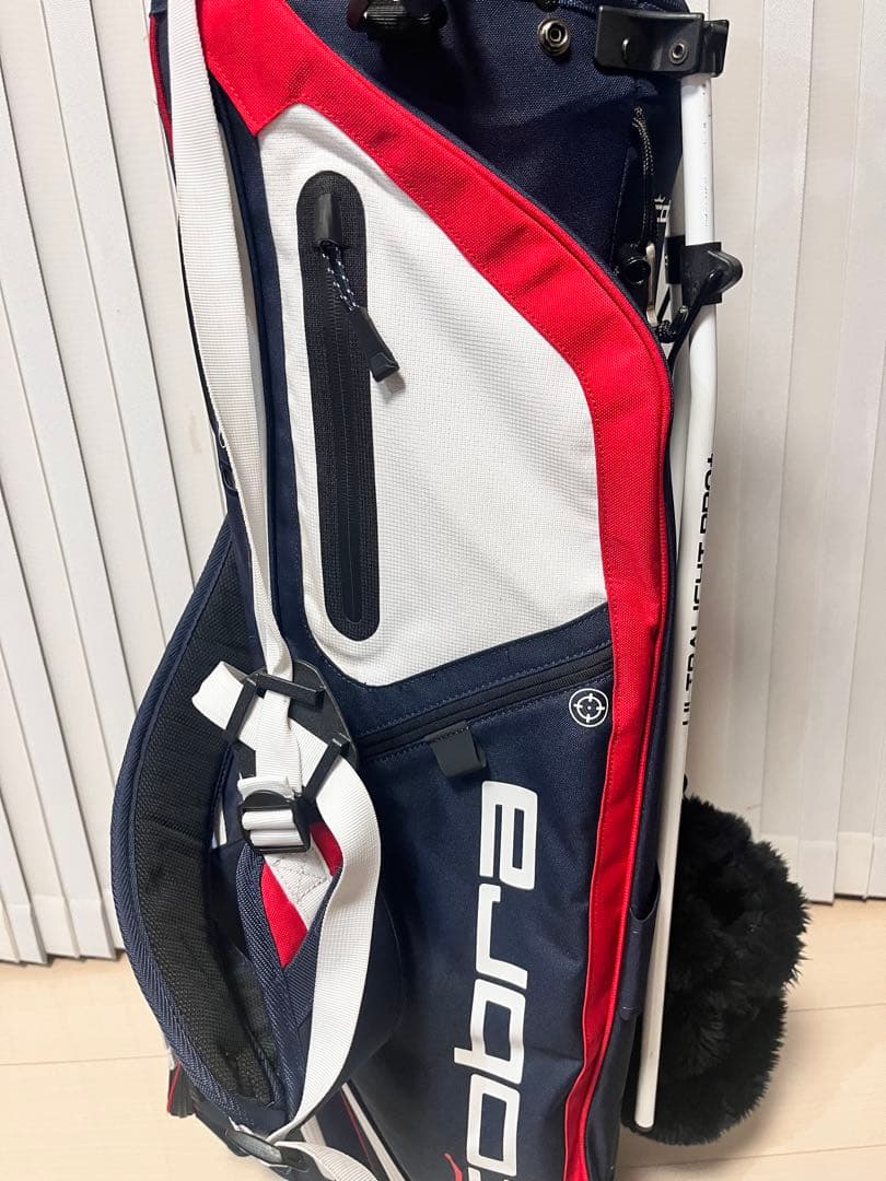 Cobra Ultralight Pro キャディバッグ