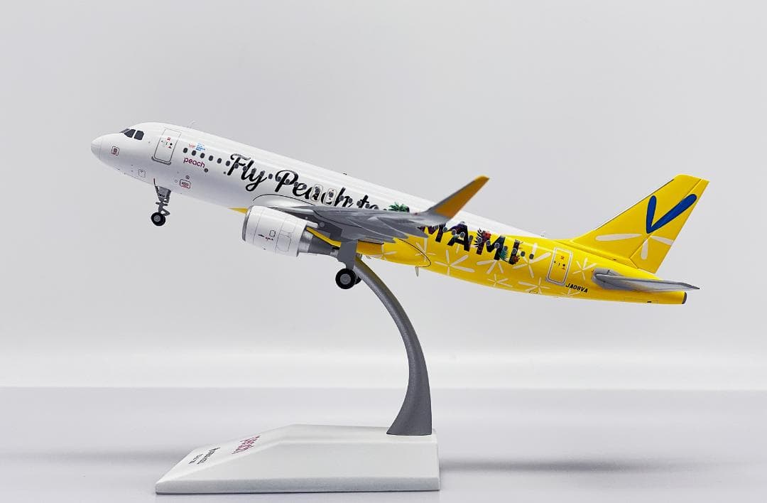 航空機・ヘリコプター Peach A320 JA08VA 1/200