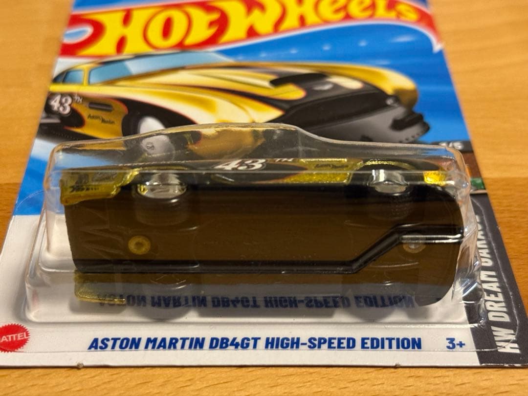 ホットウィール スーパートレジャーハント Aston martin DB4GT