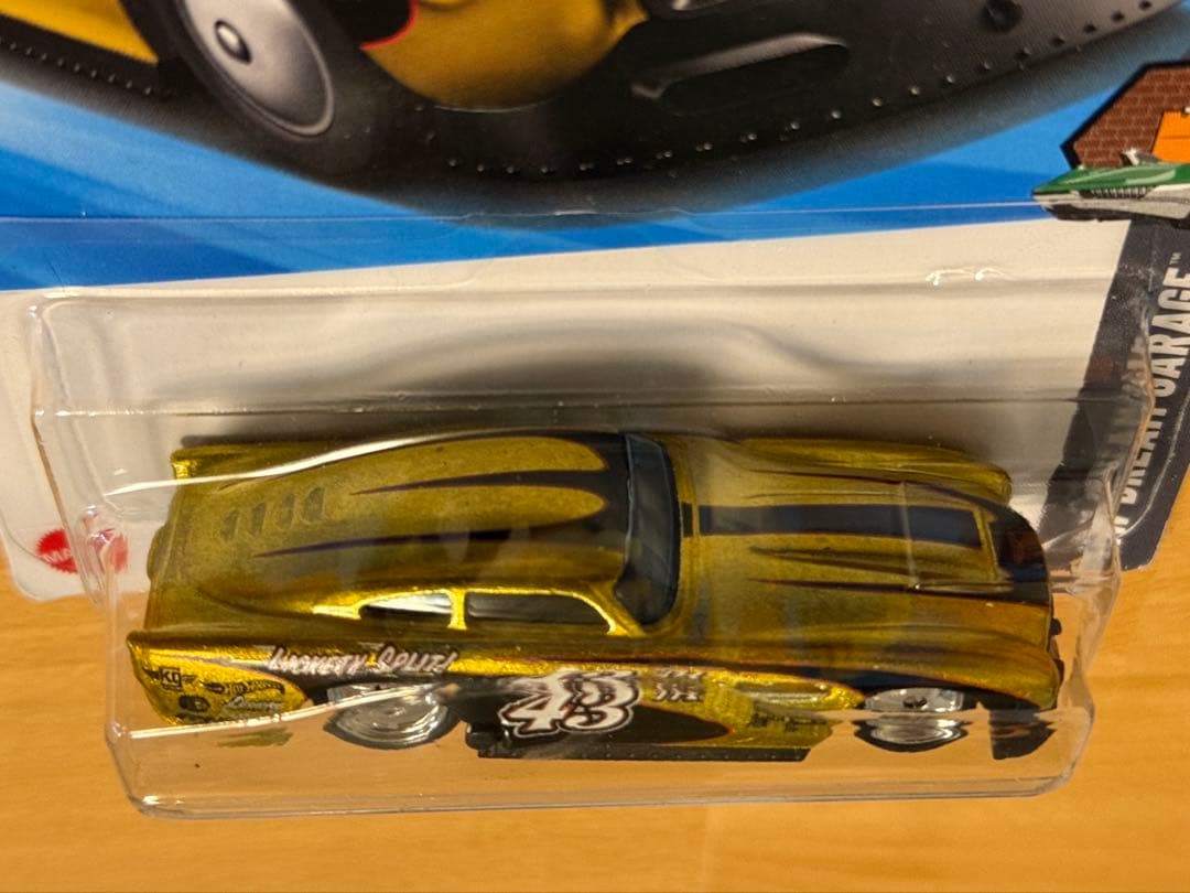 ホットウィール スーパートレジャーハント Aston martin DB4GT