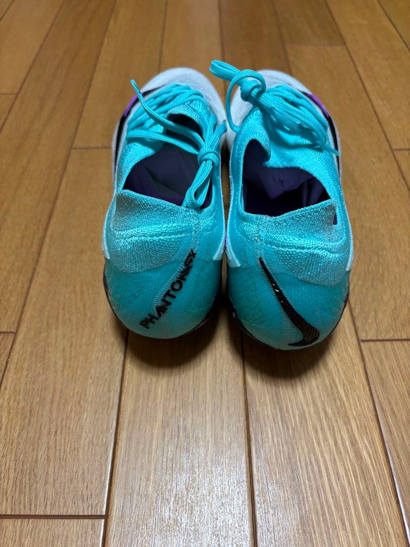 NIKE ファントム　GX FG 28㎝