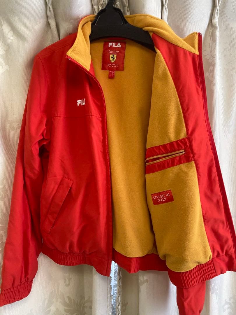 FILA フェラーリ ジャケット 赤