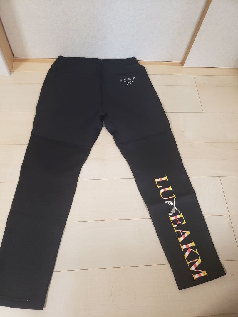 新品 リュクスエイケイエムプラス ゴルフパンツメンズ Mサイズ