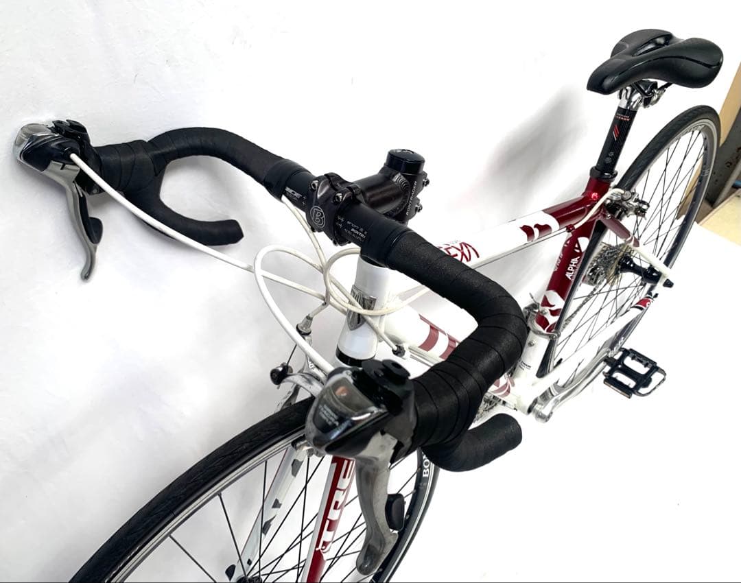 【即乘】送料無料 トレック TREK クロスバイクLEXA超軽量9.1キロ27速