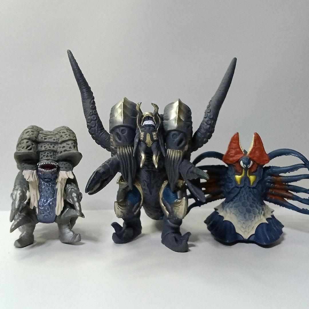 ウルトラマングッズ　怪獣　ソフビ人形　フィギュア　玩具　円谷プロ