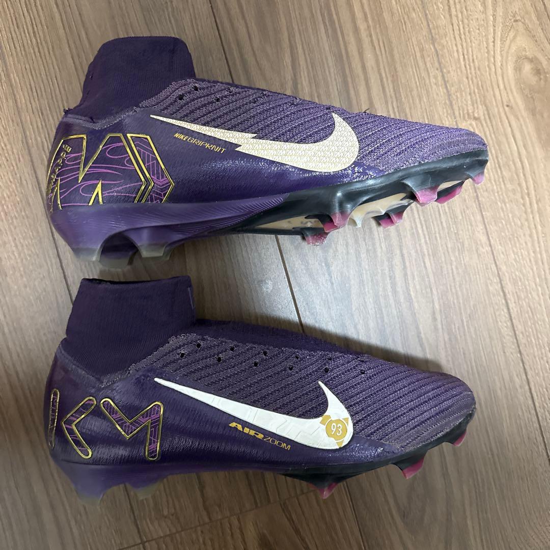 Nike マーキュリアルムバッペ