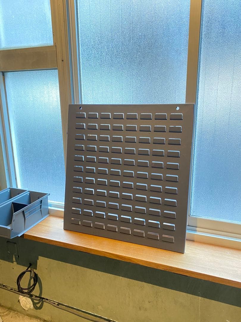 パシフィックファニチャー×DURAHAM社　steel board ボックス付