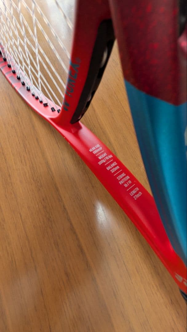 ヨネックス(YONEX)テニスラケット　Vコア100(2021年)
