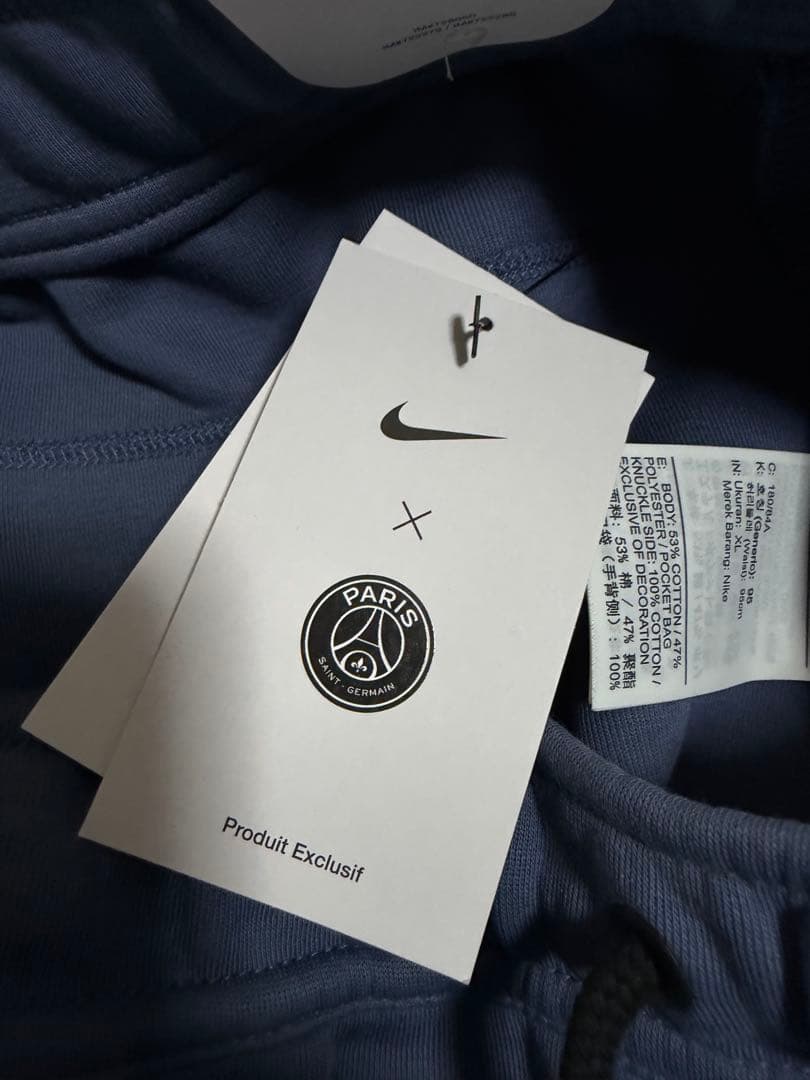 新品未使用　ナイキ　PSG NSW テックフリース　ショート　NIKE パリ