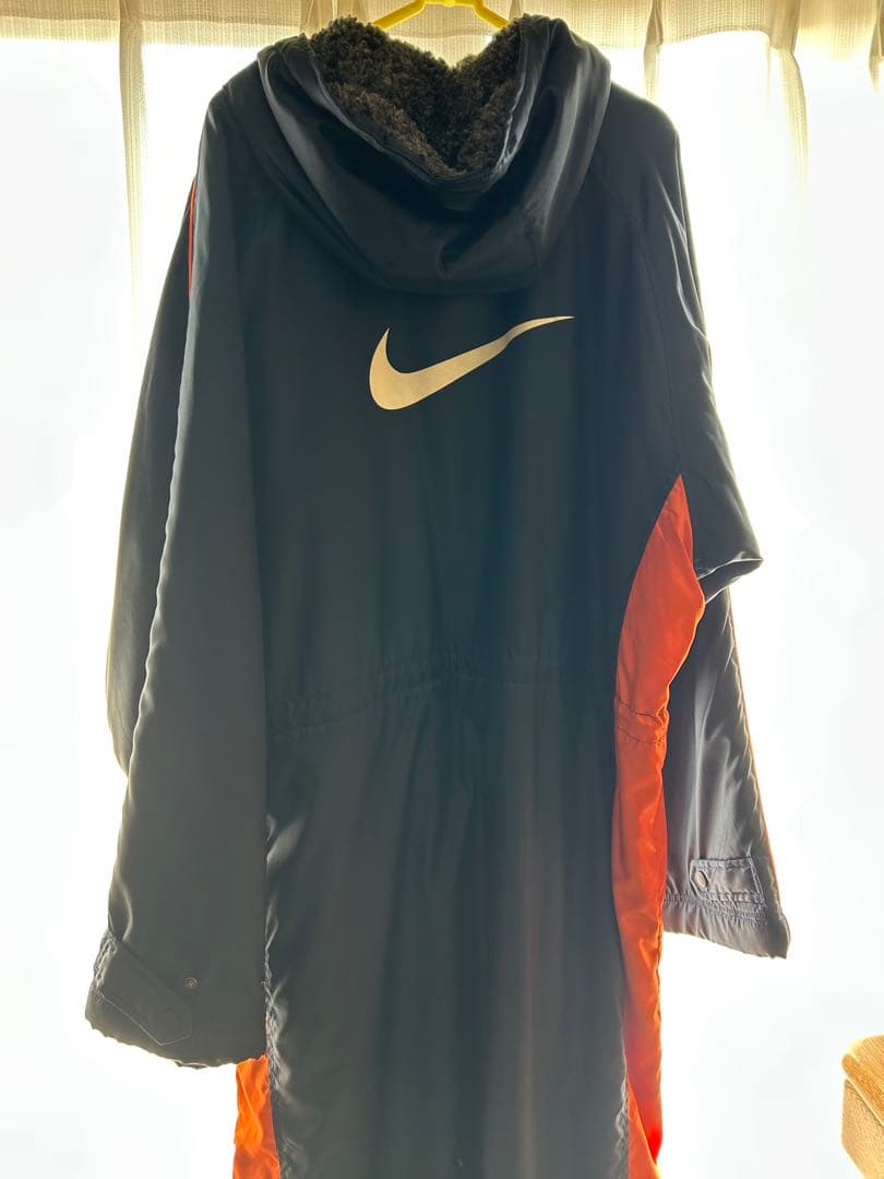 Nike ベンチコート クリーニング済み、キャップ、シューズ袋、リストバンド