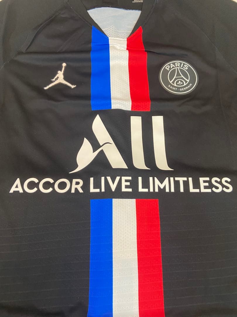 Paris Saint-Germain ブラックシャツ