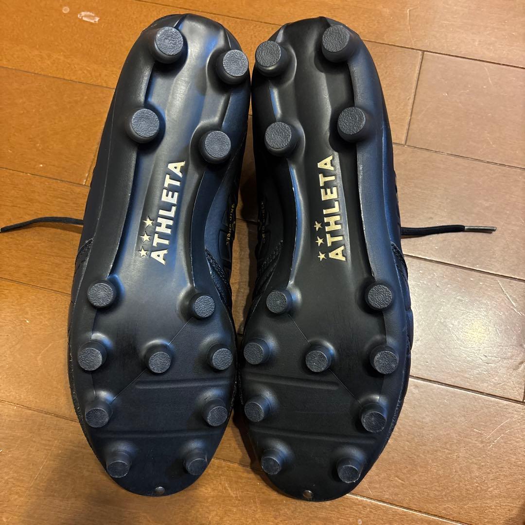注目‼️ ATHLETA O Rei ブラック スパイクシューズ