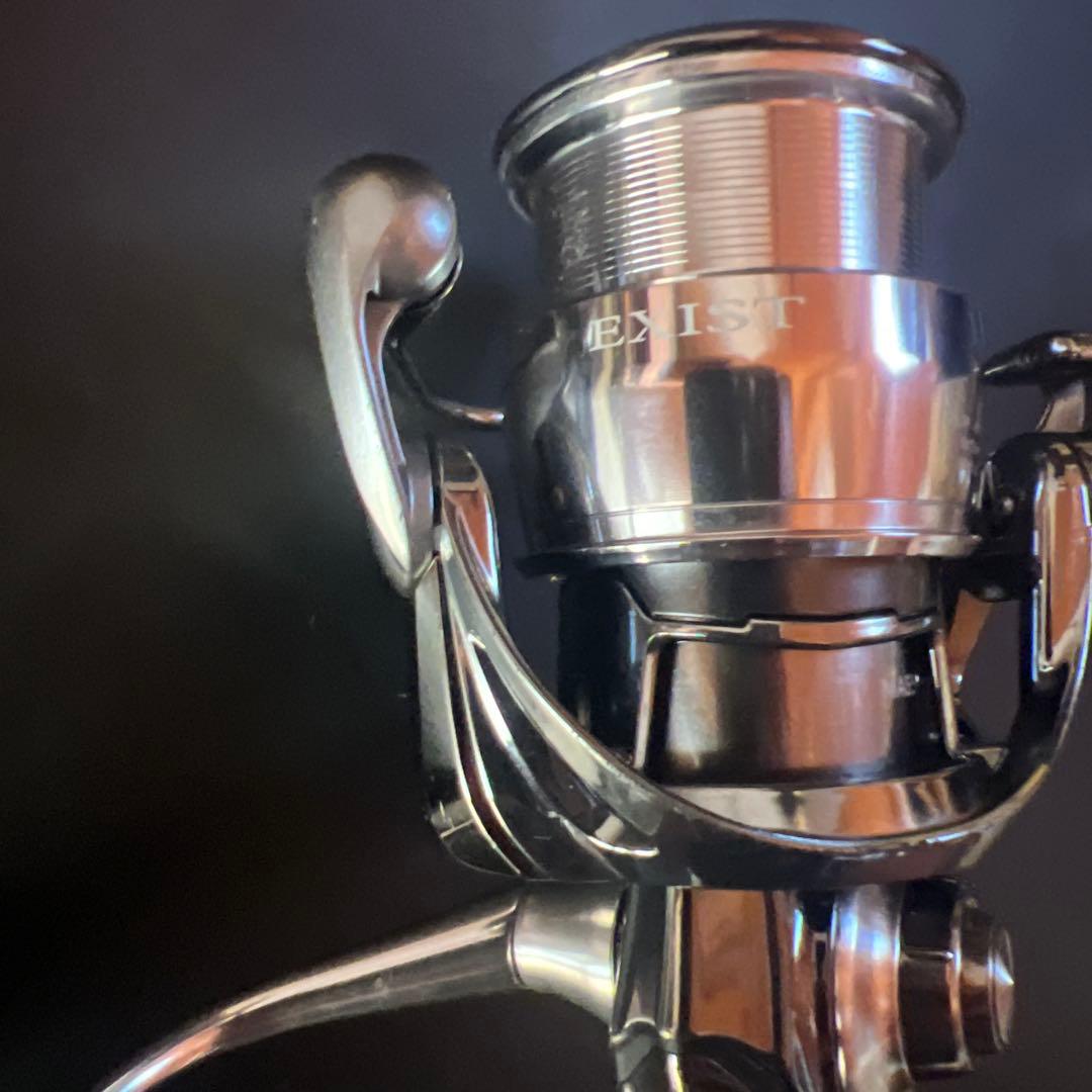 DAIWA EXIST2500S-XH フィッシングリール メタリックシルバー