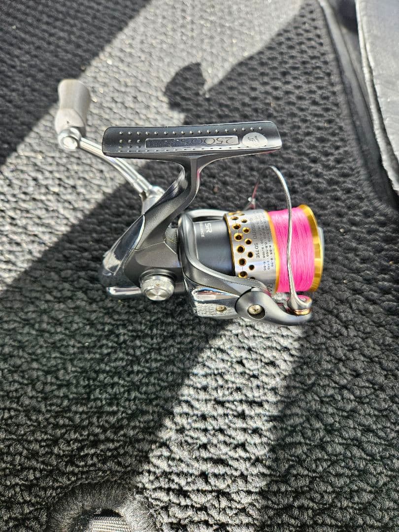 SHIMANO　09 RARENIUM CI4+ 2500S