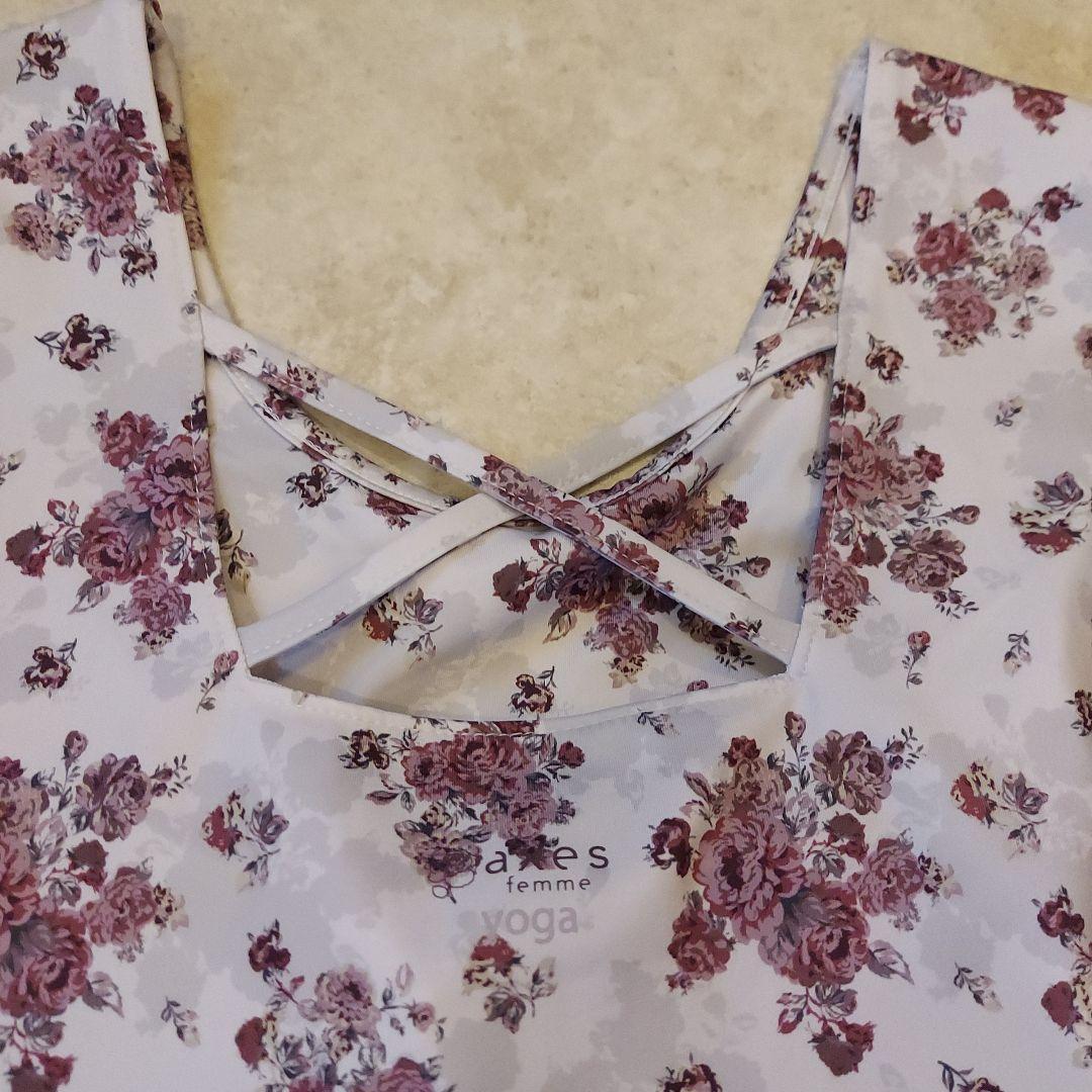 axes femme 花柄ヨガウェアセット　２セット