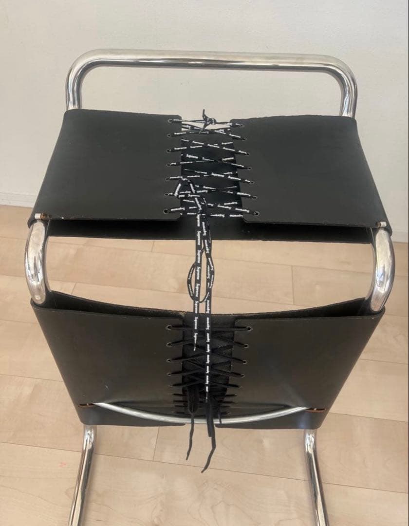 knoll レースアップデザイン 黒 椅子