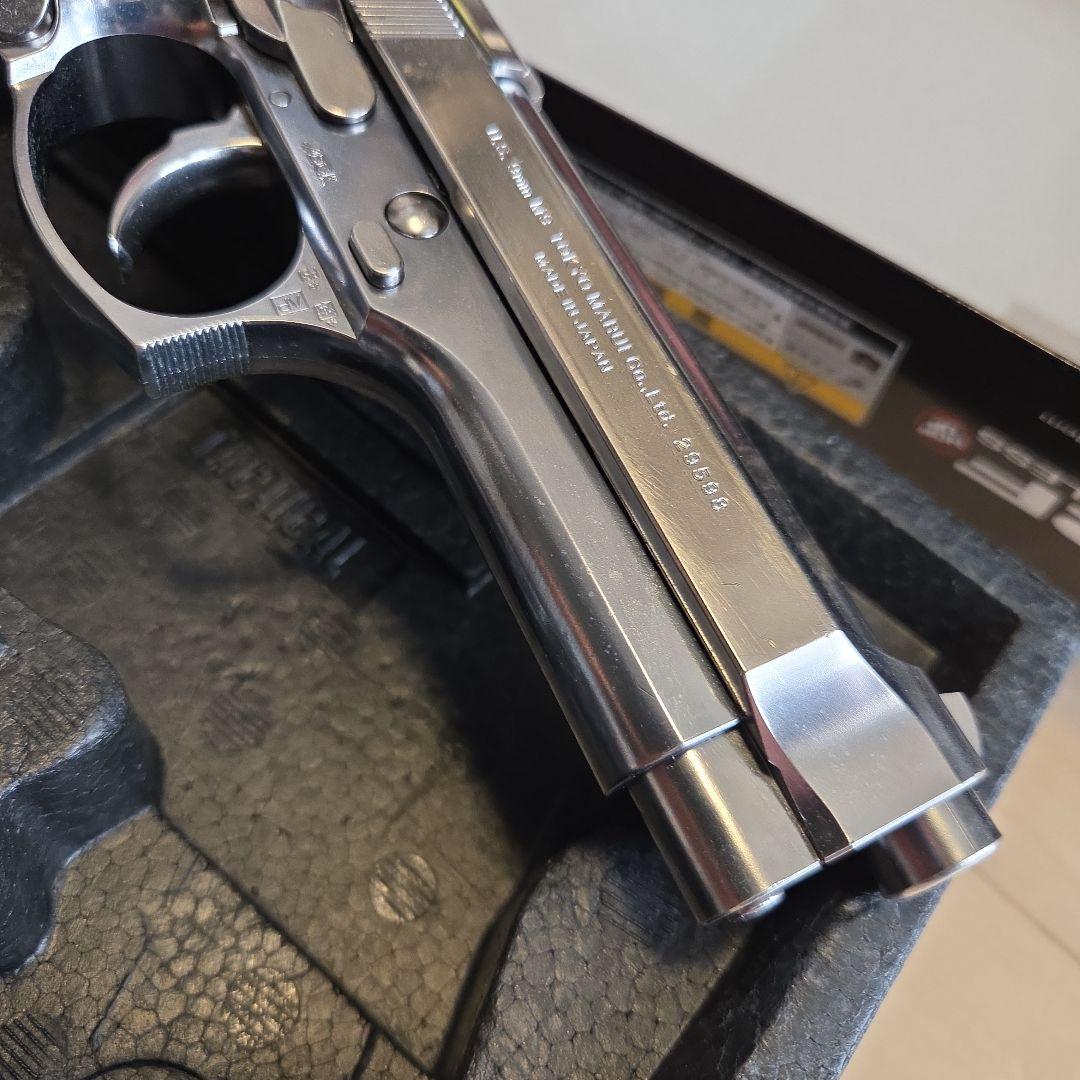 東京マルイM92F クロームステンレスモデル