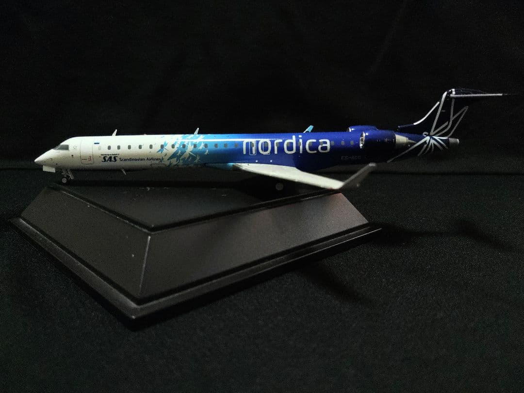 JCWings　1/200　CRJ900　超メルカリ市価格で掲載中