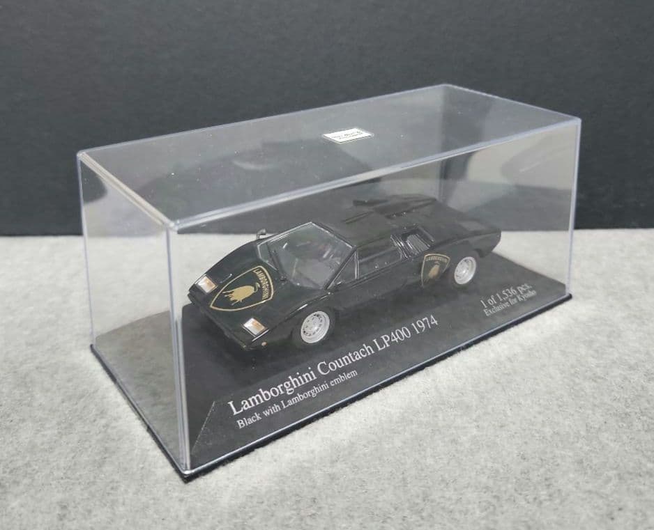 京商・ミニチャンプス 1/43スケール ランボルギーニカウンタックLP400