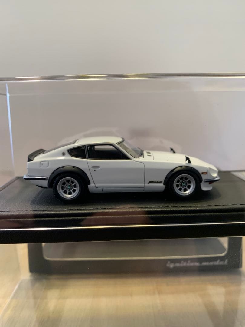 イグニッションモデル　1/43 フェアレディ　Z S30 ホワイト 0022