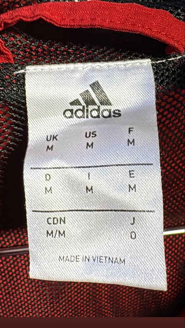 adidas ACミラン ナイロンジャケット