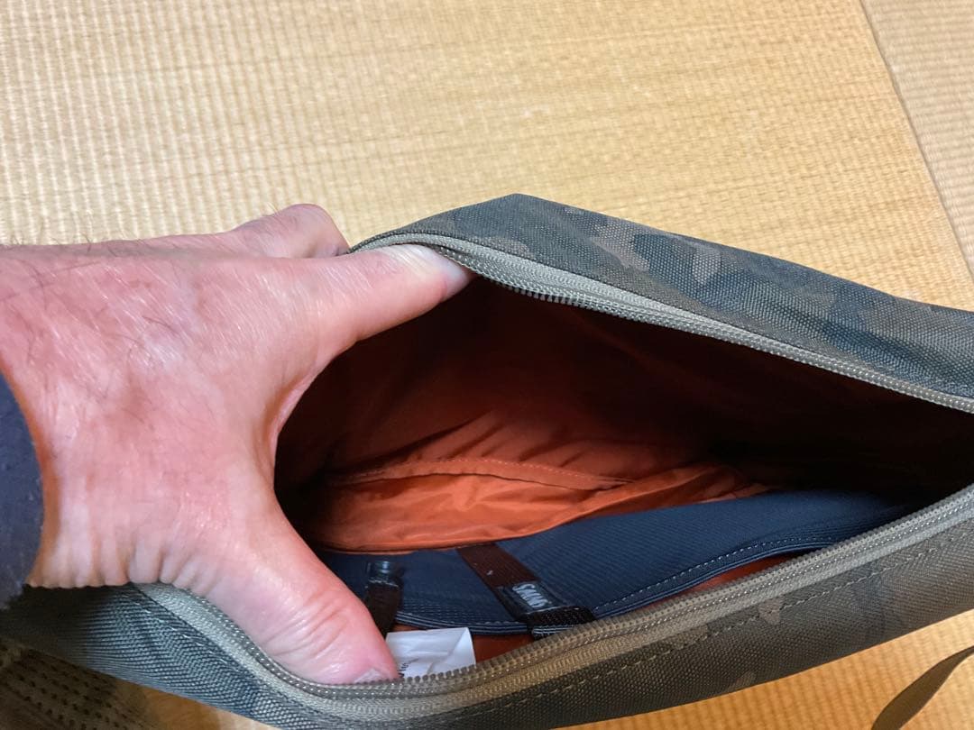 SIMMS スリングパック