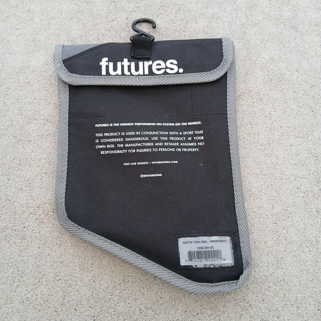 futuresアルメリックファイバーグラスTWIN KEEL