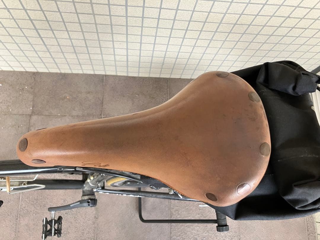 VIGORE ロードバイク レザーサドル付き