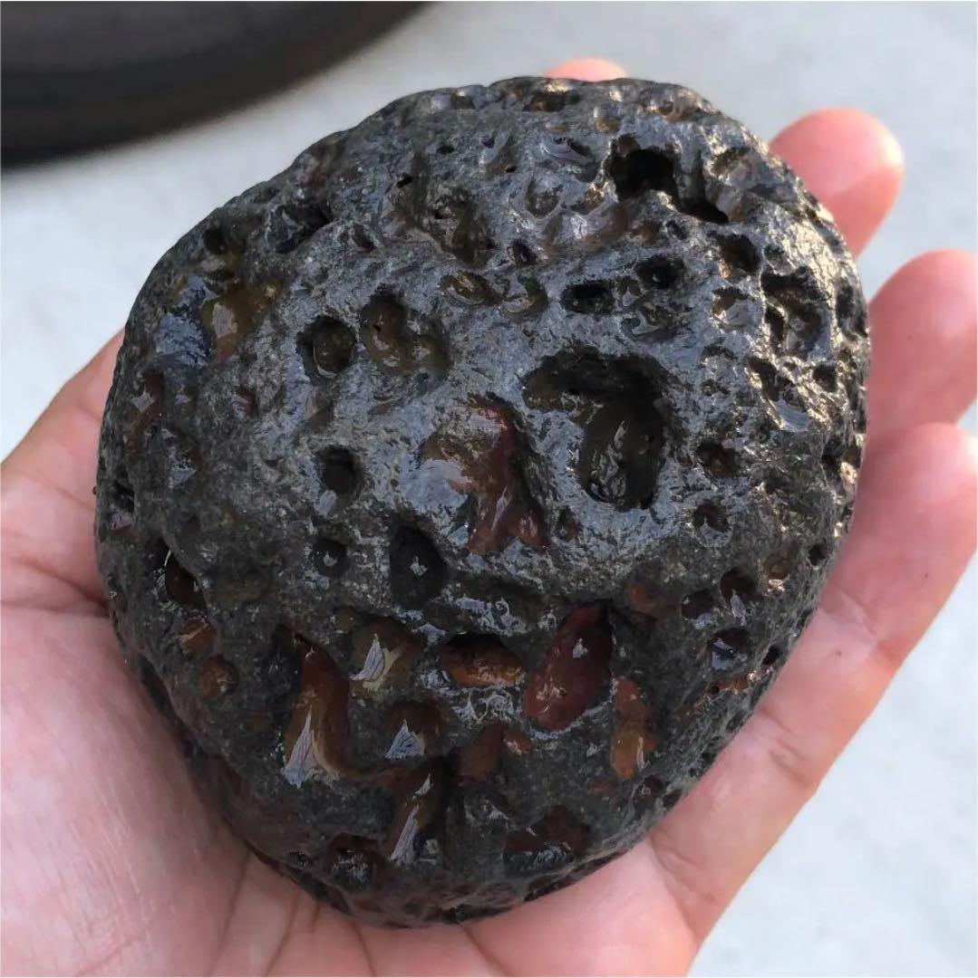 まん丸溶岩石◼️かなりキレイな超まん丸なお品物です。