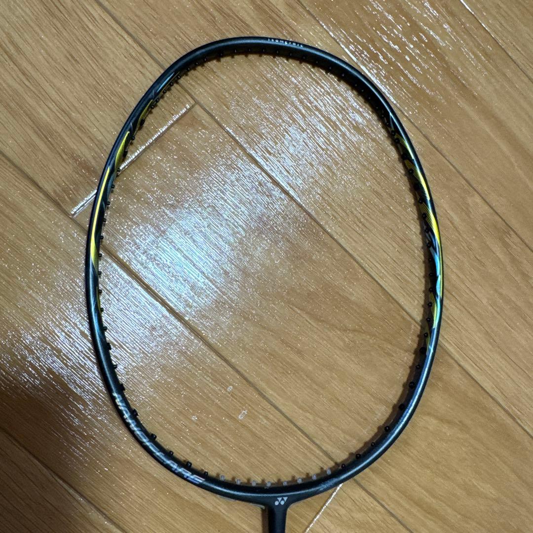 ヨネックス　NANO FLARE 800LT