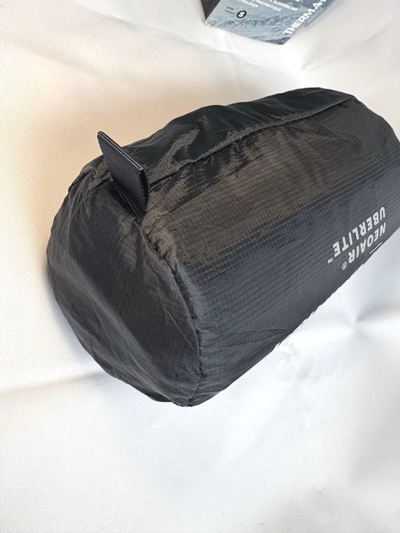 THERMAREST ネオエアーウーバーライト S スモール　新品　マット未開封