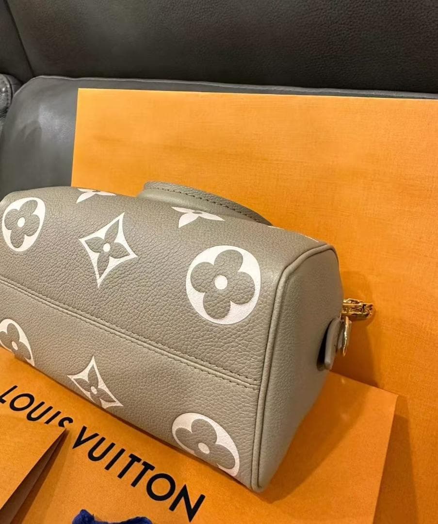 LOUIS★ VUITTON ✨ 状態良好グレー モノグラム バッグ