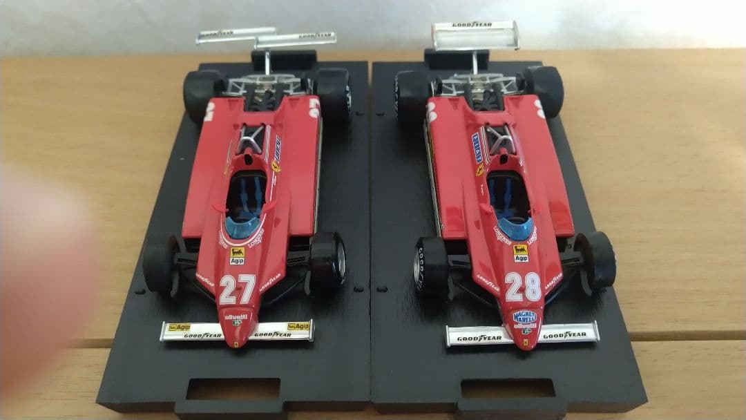 フェラーリ 126C2 1/43 ミニカー2台セット