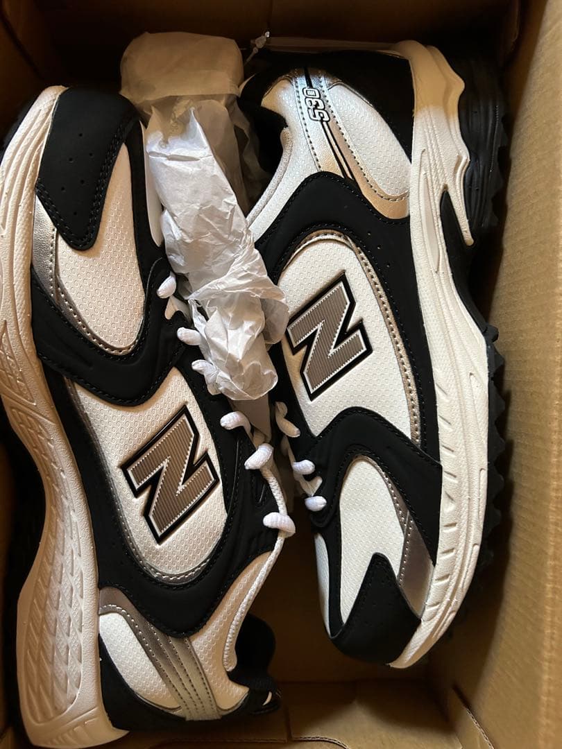 NEW balance ゴルフシューズ　男女兼用 新品未使用