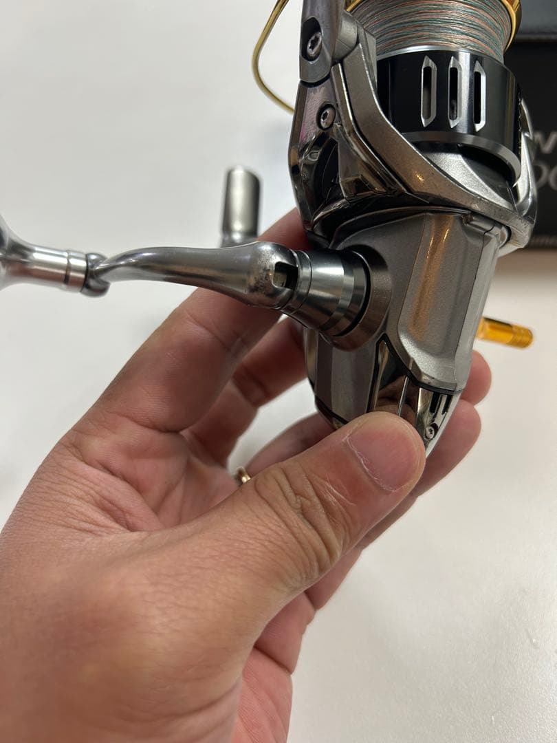 リール SHIMANO TWIN POWER 3000HGM