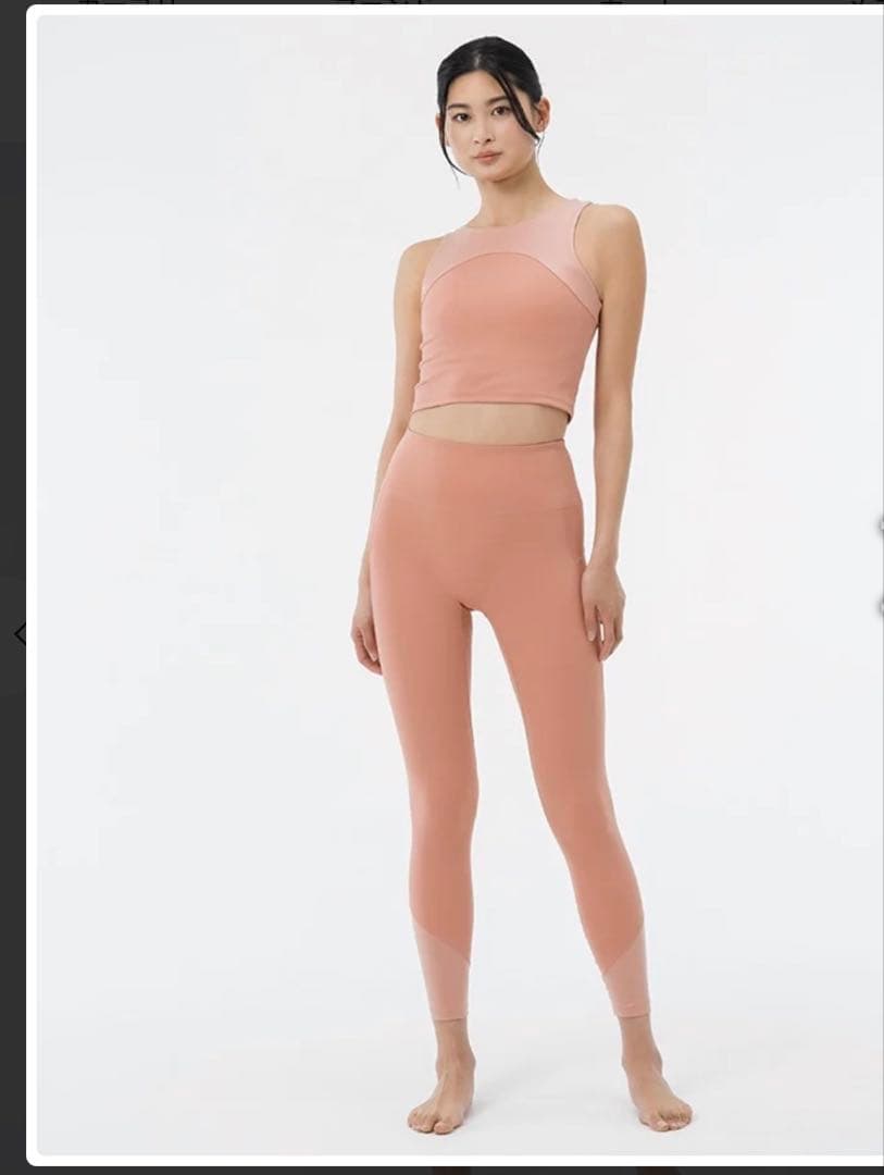 【蘭、新品、未開封】SUKALA ピンク クロップドタンクトップ