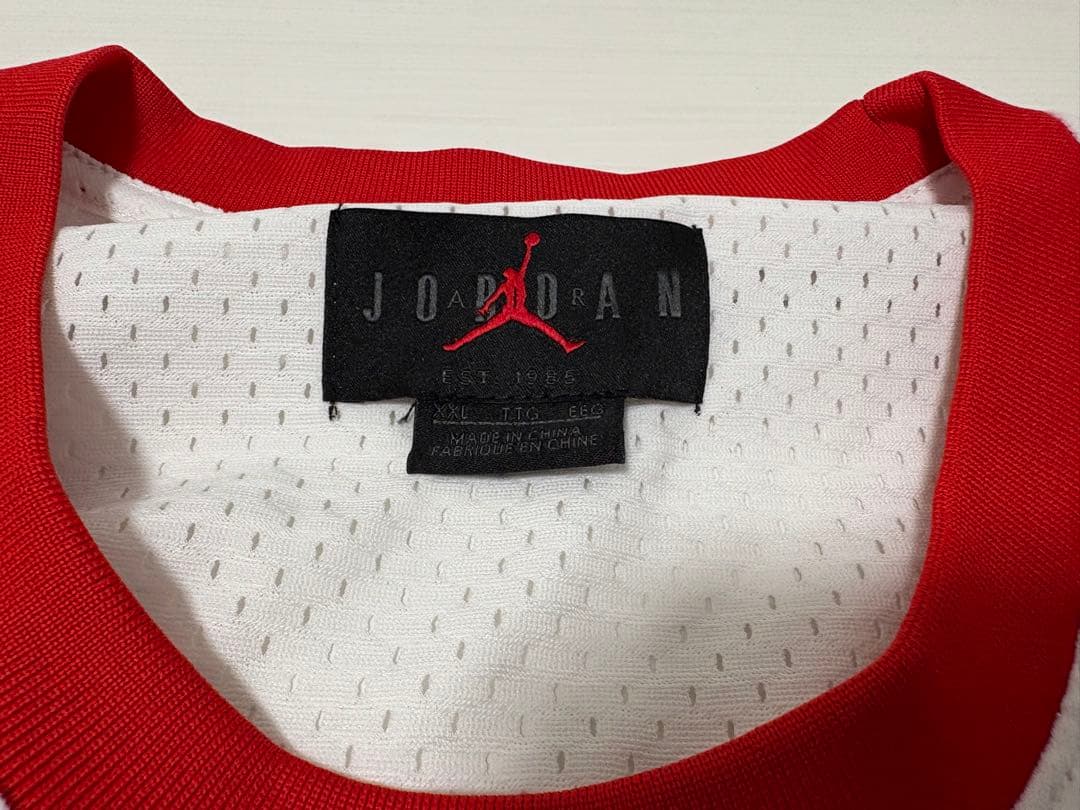 JORDAN メッシュタンクトップ ホワイト/レッド　XXLです。