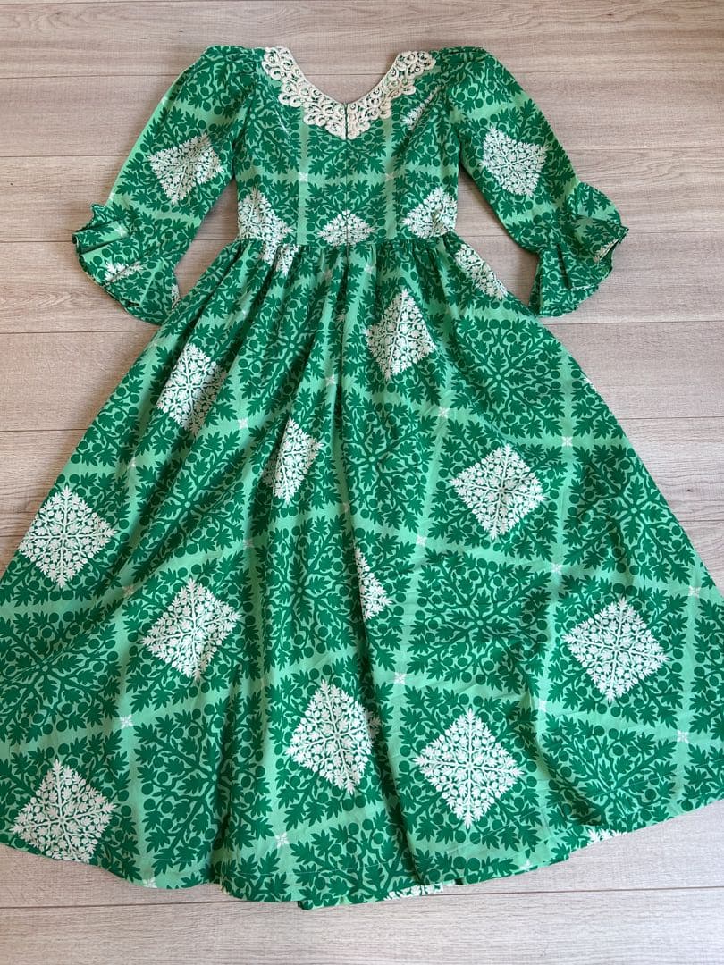ハワイアン ロングワンピース マキシ丈 ケミカルレース 刺繍 グリーン