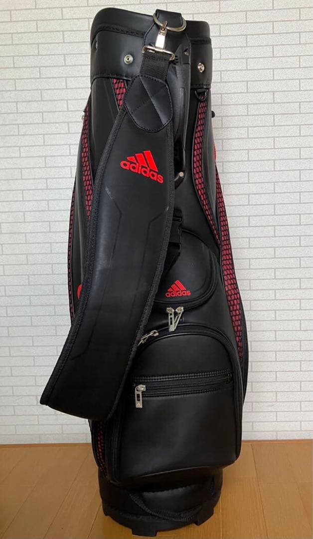 adidas キャディバッグ　ゴルフバッグ　アディダス　黒×赤