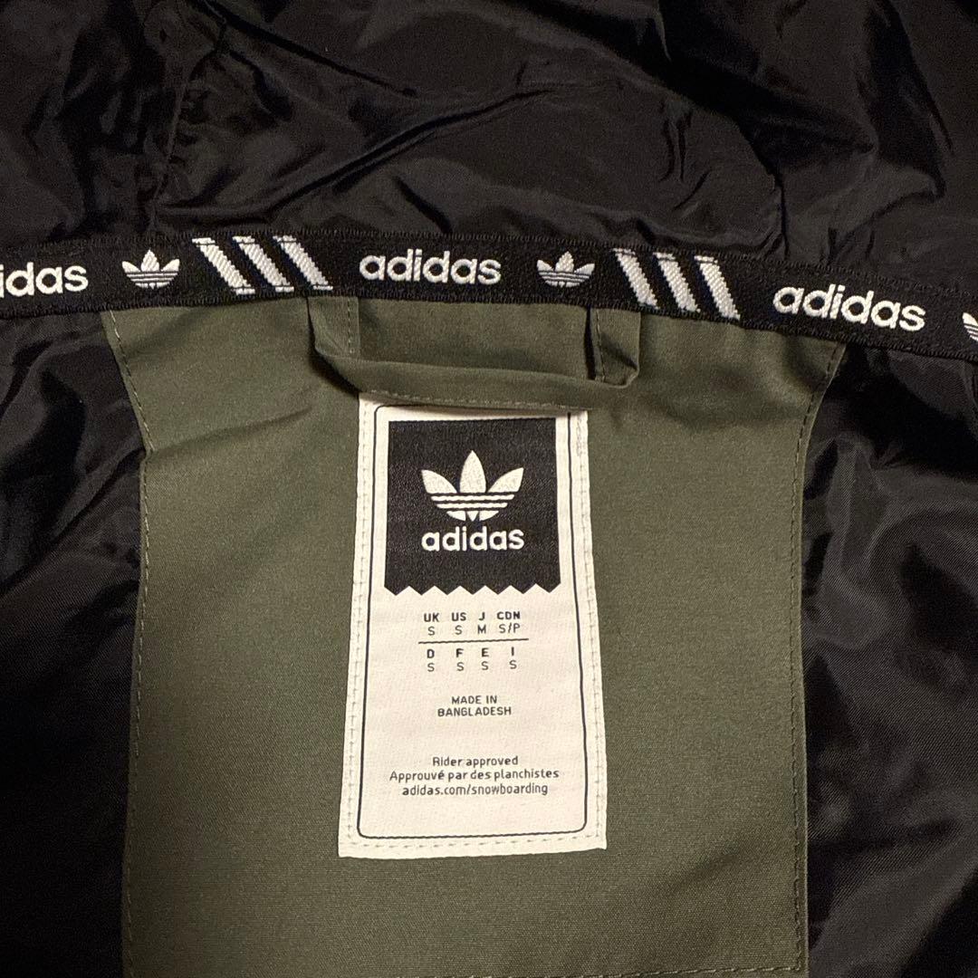 adidasスノーボードウェア
