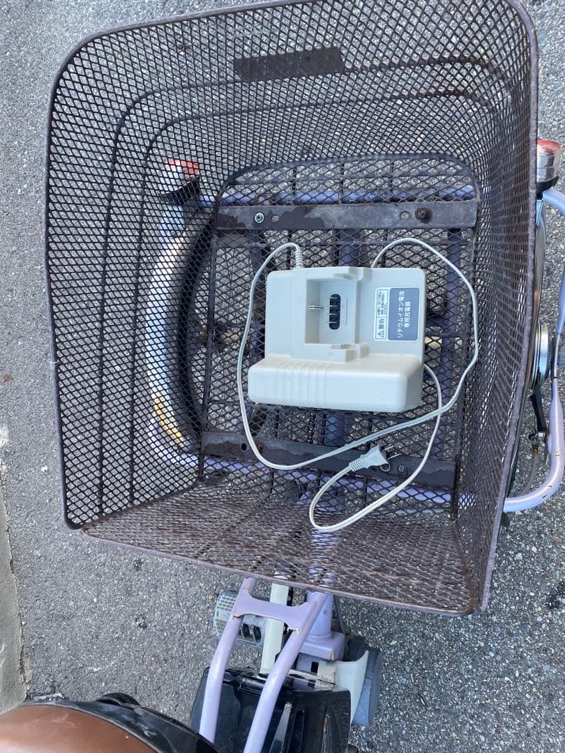 パナソニック電動アシスト三輪車 自転車　紫色 前後バスケット付き