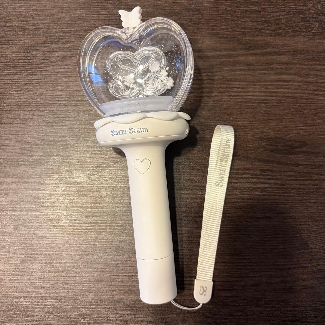 アイドル SWEET STEADY OFFICIAL FAN LIGHT