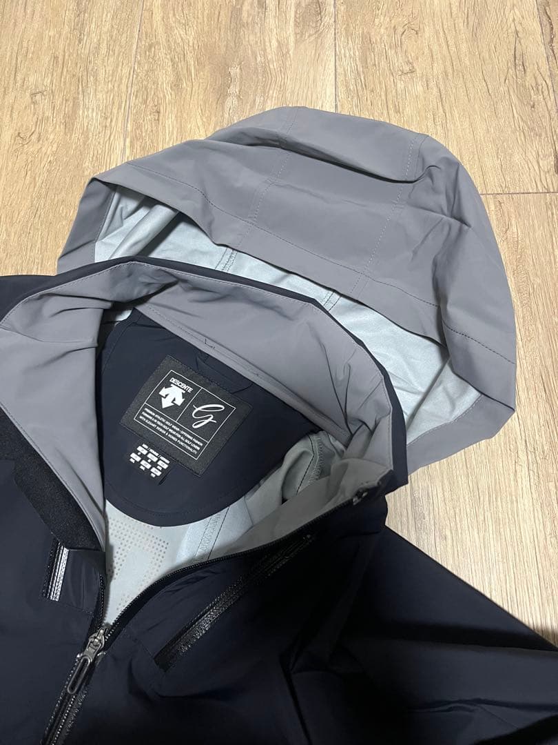DESCENTE 【新品未使用】3レイヤー ジャケット