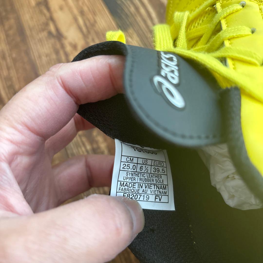 サッカートレーニングシューズ　asics 25.0cm ワイドタイプ